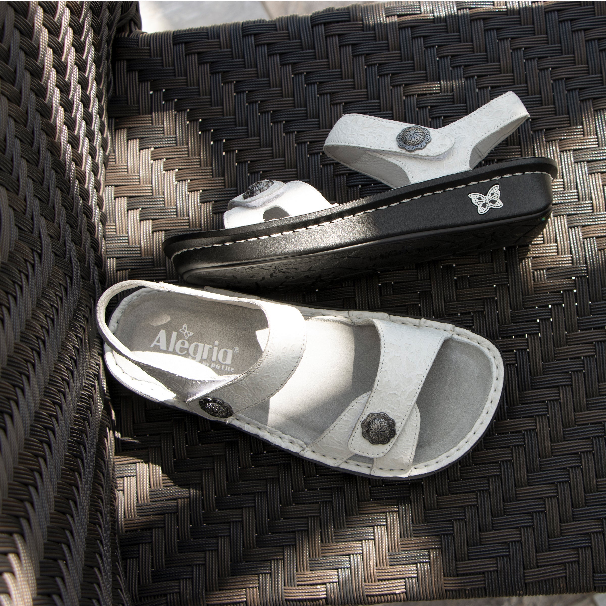 Vienna Delicut White Sandal - Image 2