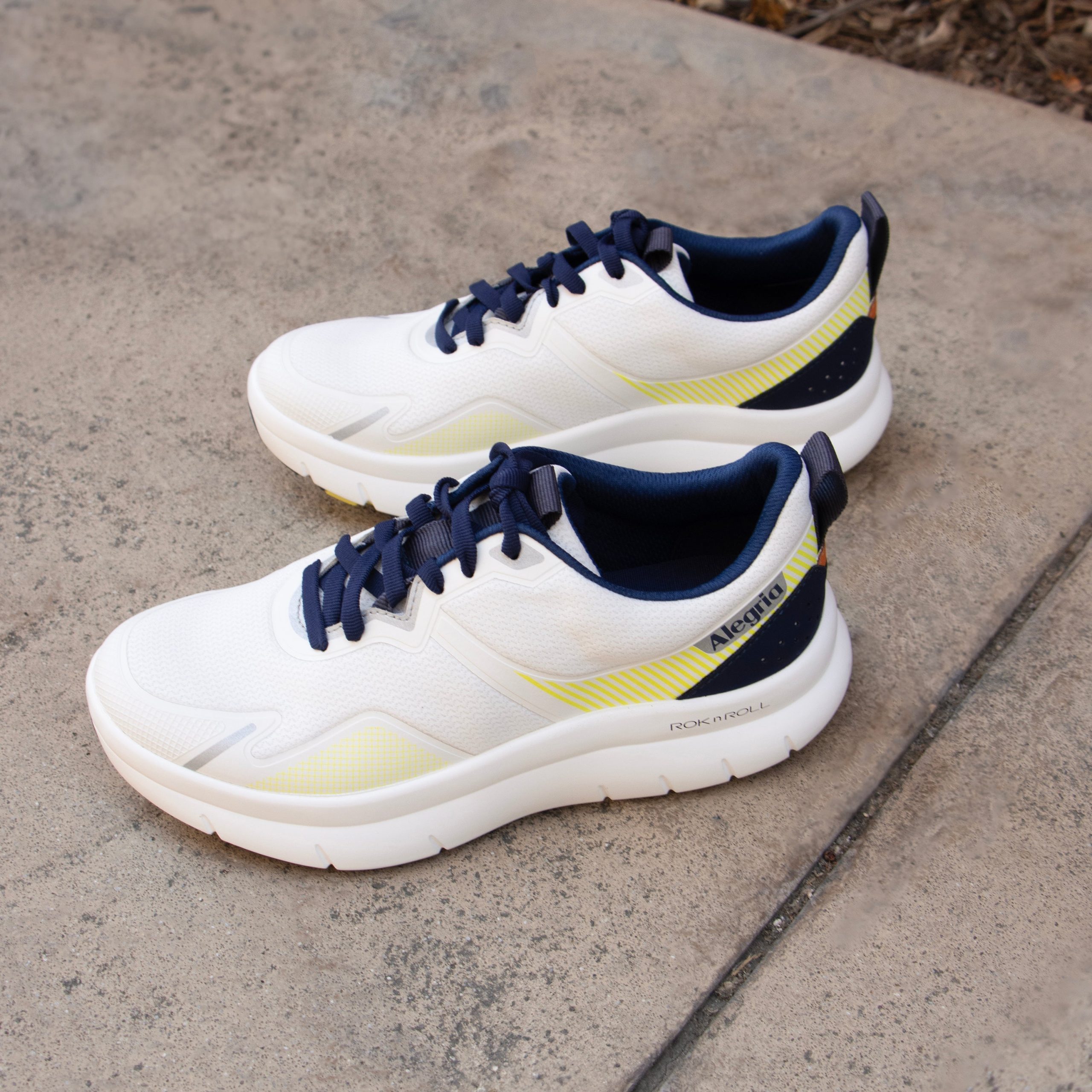 Procession White Shoe - Image 2